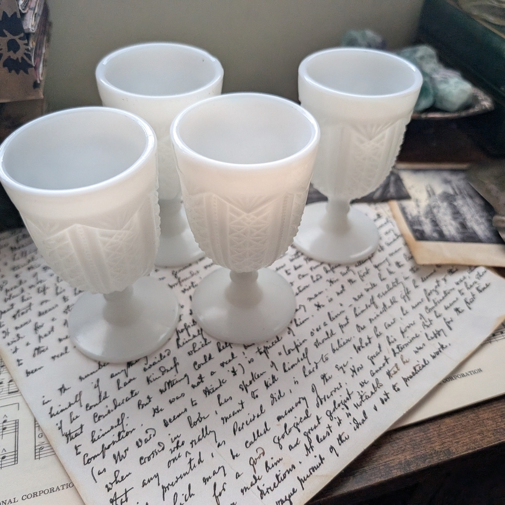 Set Of 4 Milk Glass White Small Goblet Set